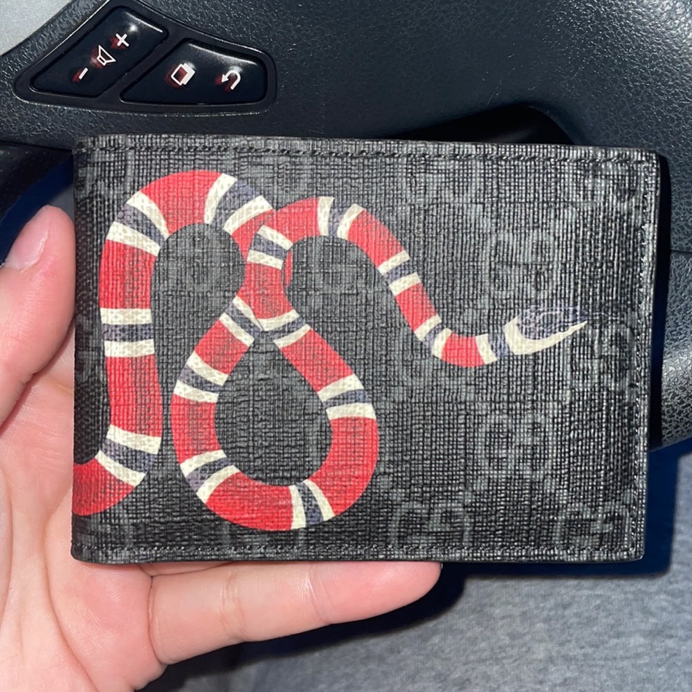 Gucci wallet